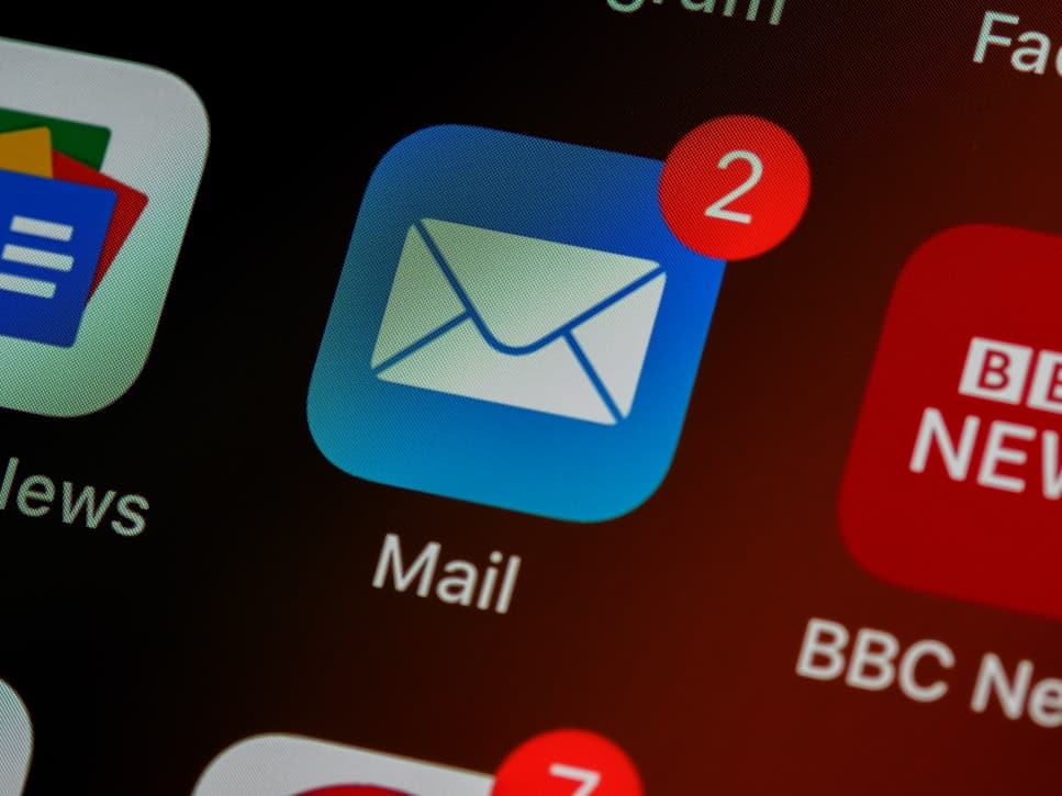 Monkey Vision - E-mail koppelen: zo doe je dat! E-mail koppelen aan jouw iPhone